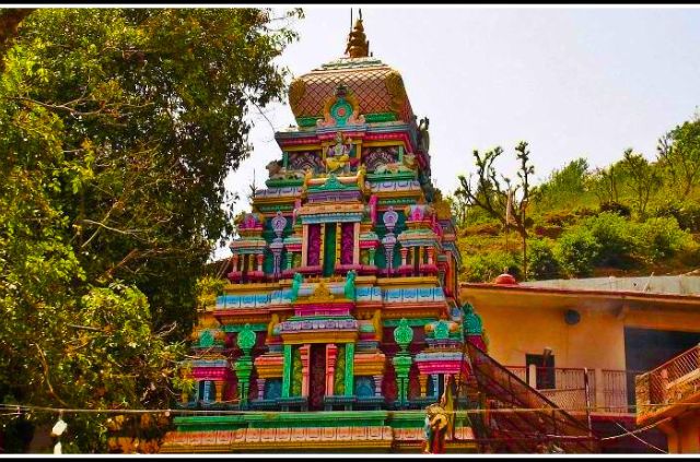 Neelkantha Temple: A Popular Tourist Attraction in Rishikesh